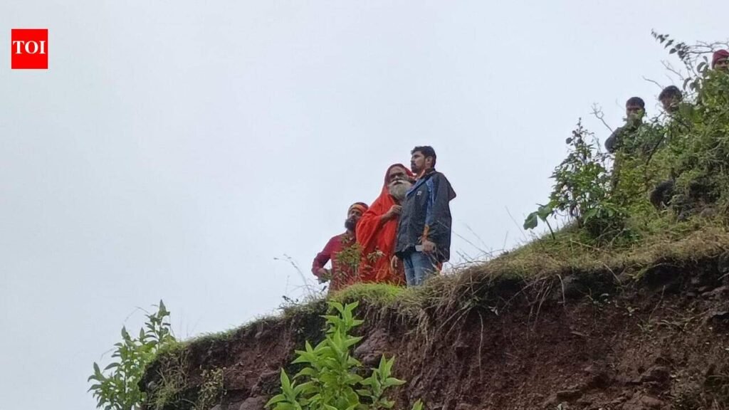 Heavy rain continues across Maharashtra, over 500mm in ghats; restrictions in Mahabaleshwar, Pune tourist hotspots | Pune News