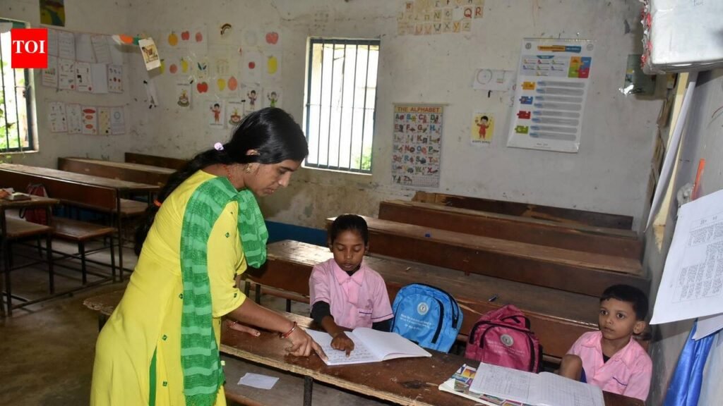 Primary school in Ranchi runs with only 2 students | Ranchi News