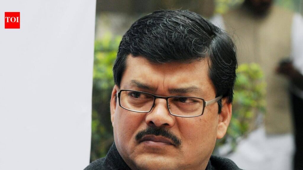 Union govt misleading farmers: Mukul Wasnik | Ahmedabad News
