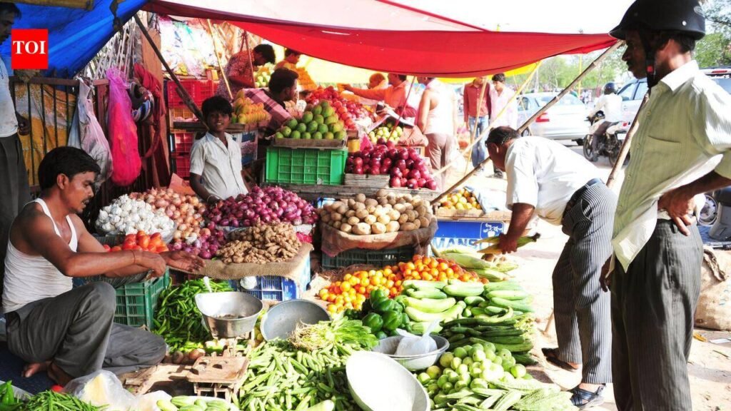 Supply disruption by monsoon sends veggie prices soaring, tomato hits ₹100/kg | Jaipur News