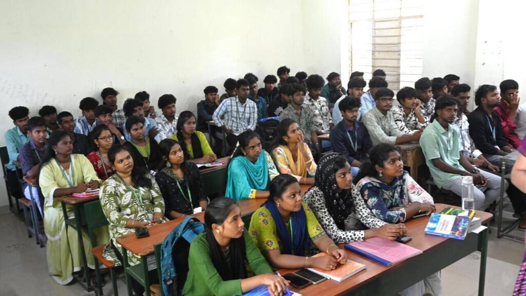 TN leads the country with 52.3% GER in higher education; Experts ask state to focus on quality | Chennai News