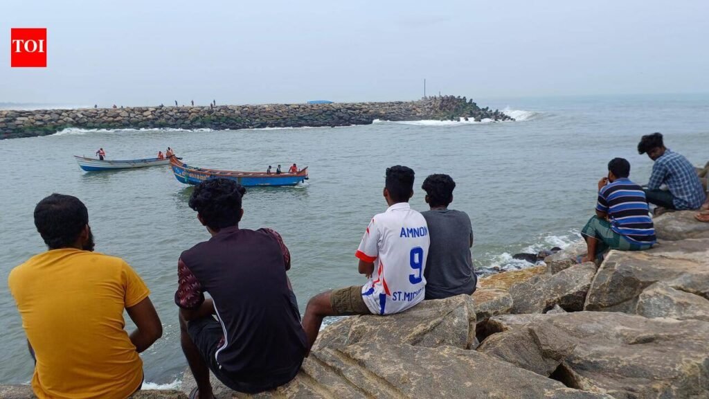 Minority panel pulls up authorities over delays in ensuring safety at Muthalapozhi harbour | Thiruvananthapuram News