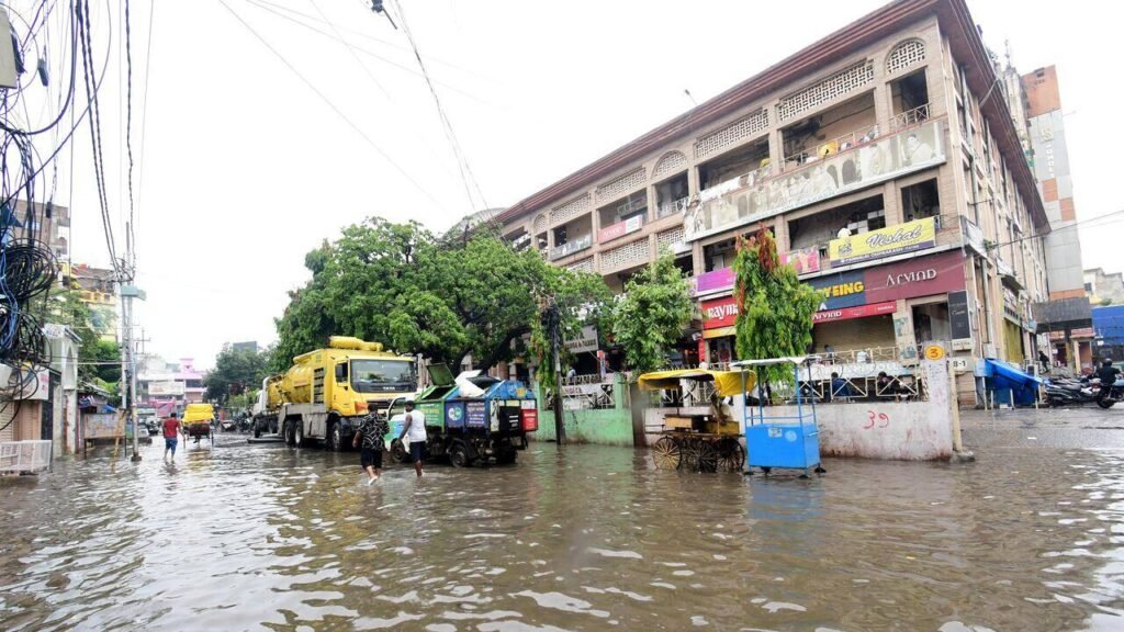 Rain inundates parts of city, pumps pressed into service | Patna News