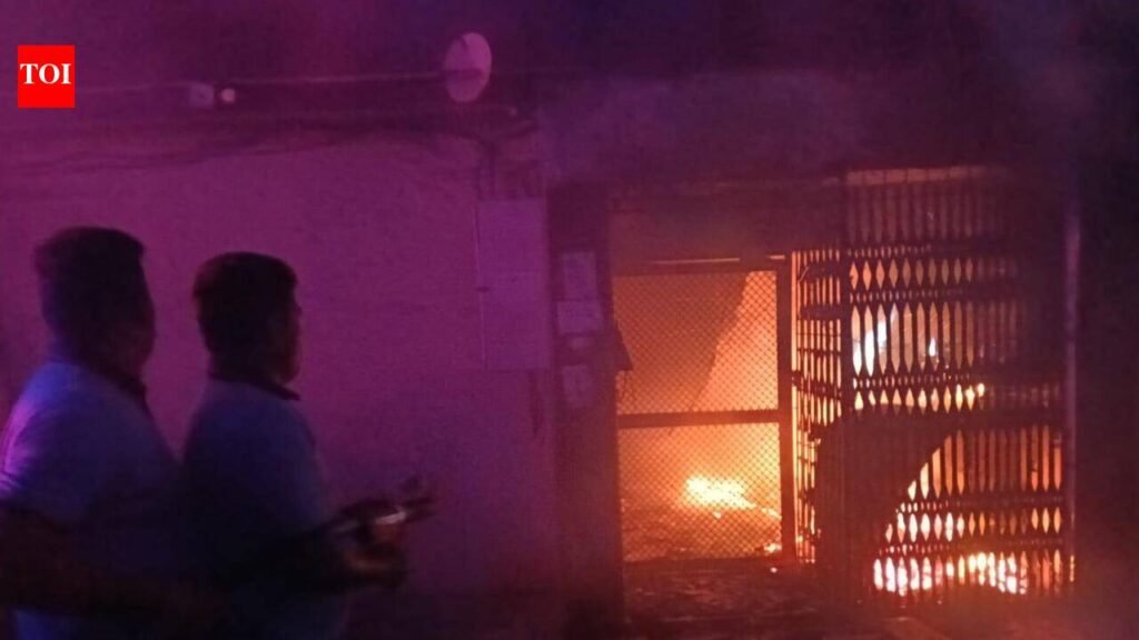 21 residents including 4 children injured in fire at residential building in Bhayandar East | Mumbai News
