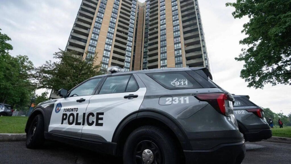 Canada: Toronto shooting leaves 2 dead, 5 injured; attacker at large