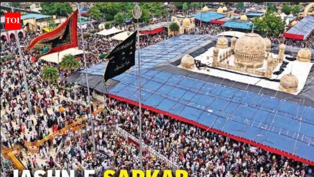 Over 2L converge at Tajbagh for grand Shahi Sandal | Nagpur News