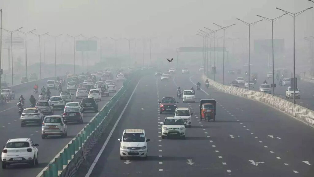 Delhi records highest AQI in over 85 days at 261; feels-like temperature nears 45.7°C | Delhi News