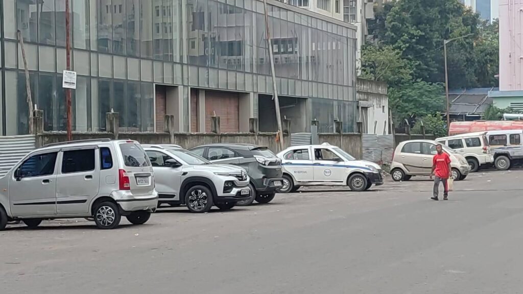 New Parking Regime In SL, Collection Set To Go Digital | Kolkata News