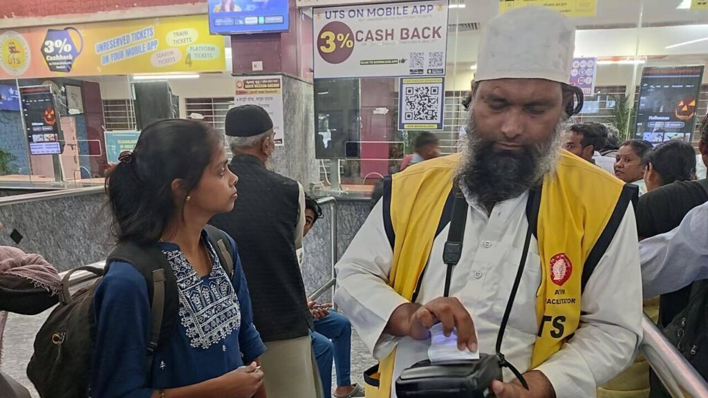 After pilot at KSR, other railway stations in Bengaluru to get sahayaks to issue unreserved tickets | Bengaluru News