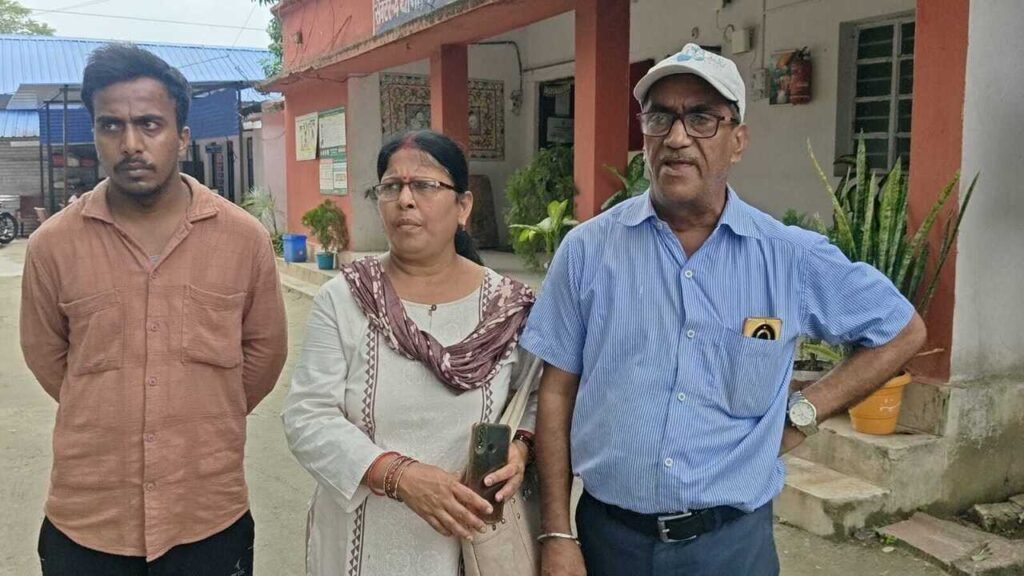 Bike-borne chain snatchers strike in Bokaro market | Ranchi News