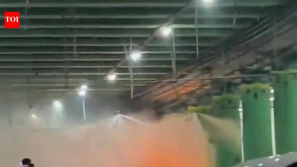 Car Fire in Dwarka Expressway Tunnel Triggers Safety System, No Injuries Reported | Delhi News