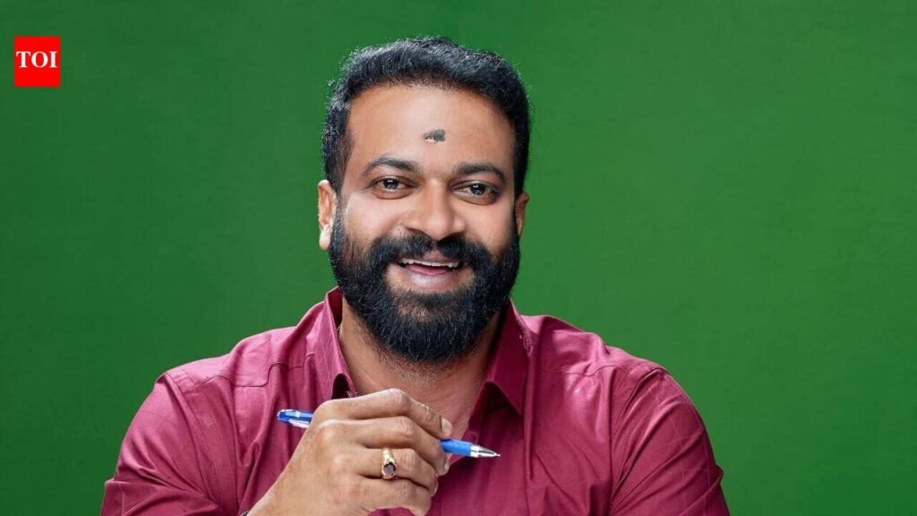 LDF ends 18-day relay protest outside corporation after HC verdict on BJP councillor | Thiruvananthapuram News