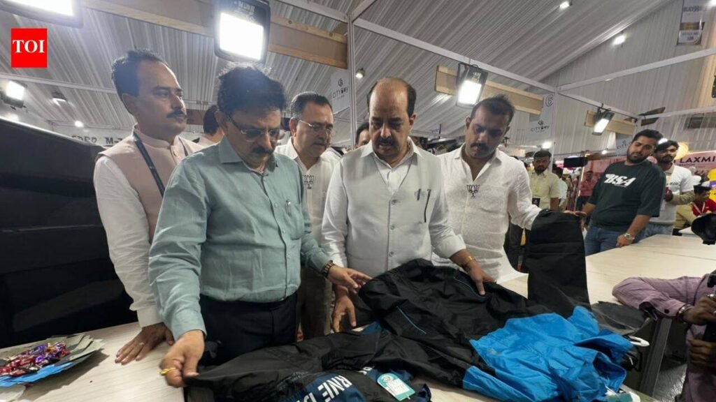 Maharashtra plans textile recycling ecosystem, says minister | Thane News