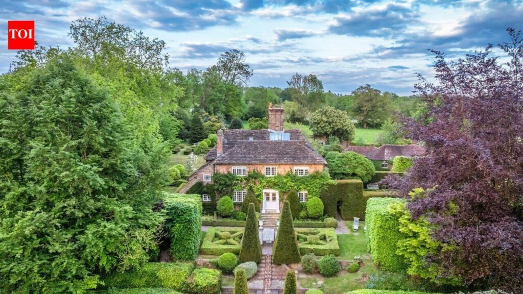Princess Margaret’s former country retreat is for sale for £3.95 million, inside the 4,195-square-foot home where royals and artists gathered