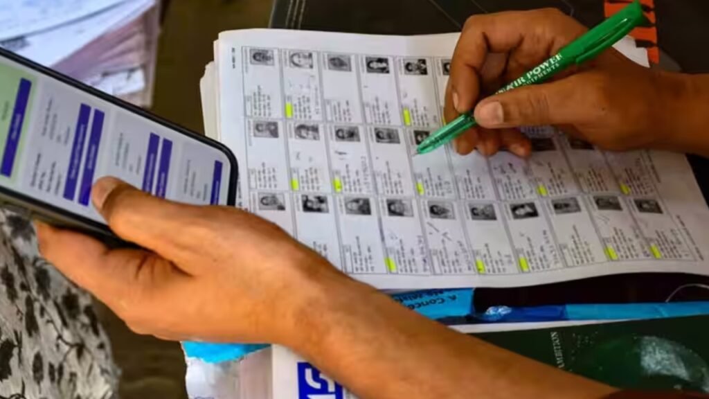 EC extends Karnataka SIR by 10 days, plans weekend camps to help voters | Bengaluru News