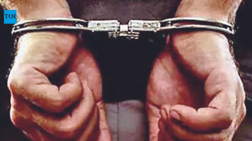Thane loot case accused arrested from Prayagraj | Lucknow News