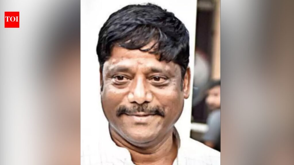 Ex-Shiv Sena leader Ravindra Dhangekar, wife among 14 others booked after Pune contractor’s suicide | Pune News