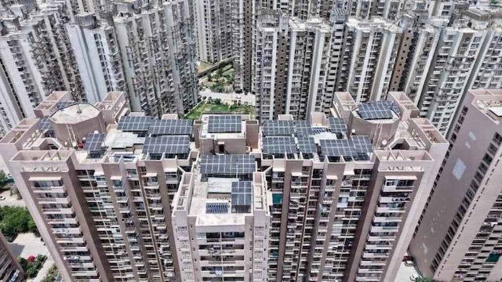 Greater Noida condo first to get rooftop solar panel to power lifts, corridor lights, water pumps | Noida News