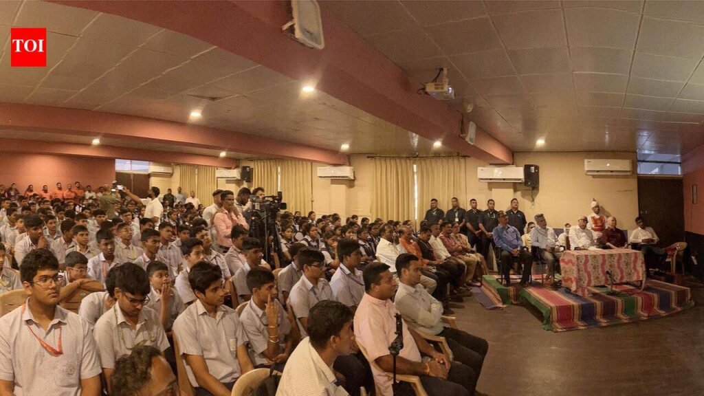 Edu dept withdraws circular curbing speakers in schools after SIO, oppn pushback | Goa News