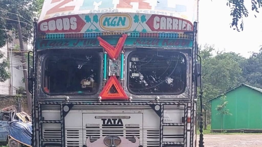 1 held with ₹59.2 lakh foreign cigarettes in Cachar | Guwahati News