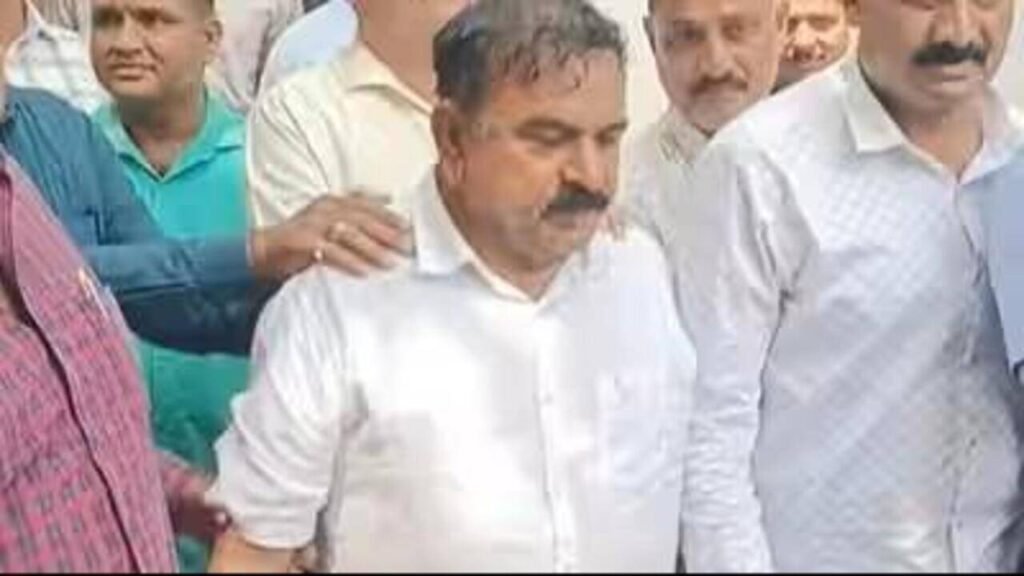 Nashik astrologer opened 60 bank accounts using followers’ documents: ED chargesheet | Mumbai News