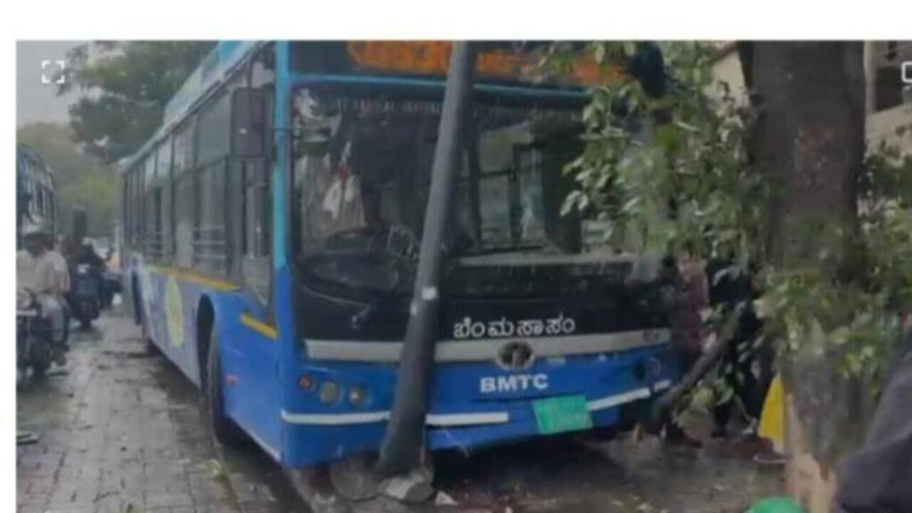 Electric bus rams auto in Bengaluru, kills 60-year-old driver | Bengaluru News