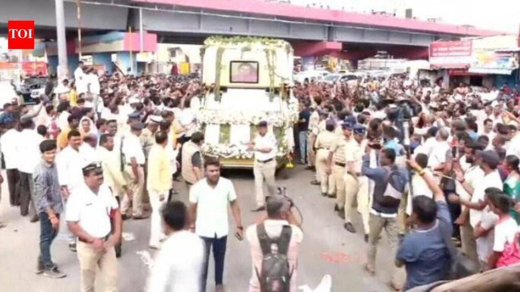 Thousands pay tribute to Chennamma in Hassan | Mysuru News