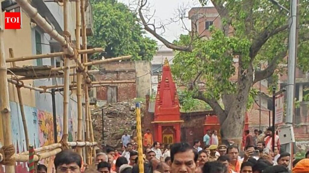Min kicks off 76-day grievance redressal drive in City South assembly area | Varanasi News