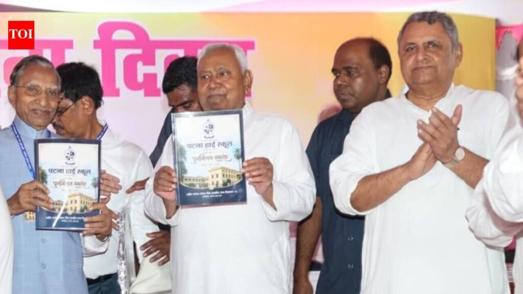 Nitish lauds govt school’s role in nation-building | Patna News