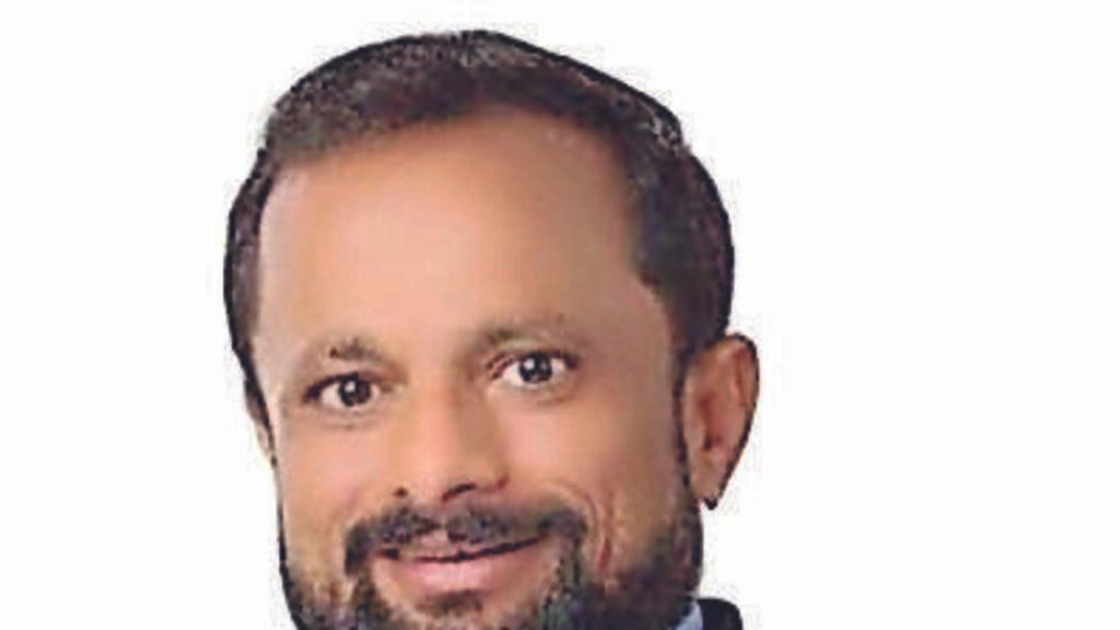 Thane MP seeks action against railway canteen over alleged hygiene violations | Mumbai News