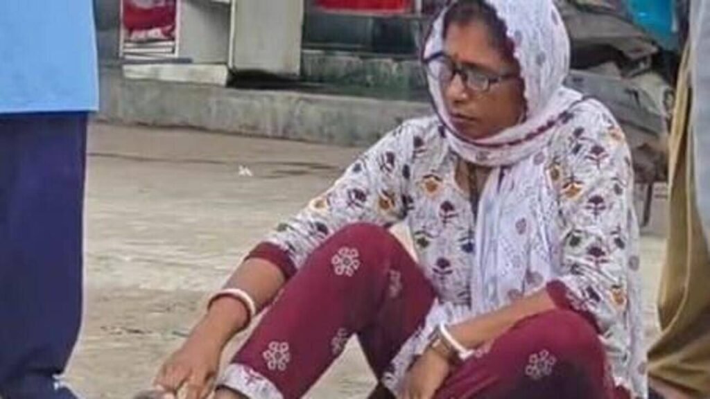 Woman arrested, cops find guns, ammo in purse | Kolkata News