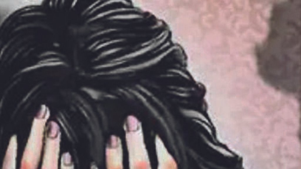 Financier held for ‘raping’ borrower after blackmailing her with blank cheque | Jaipur News