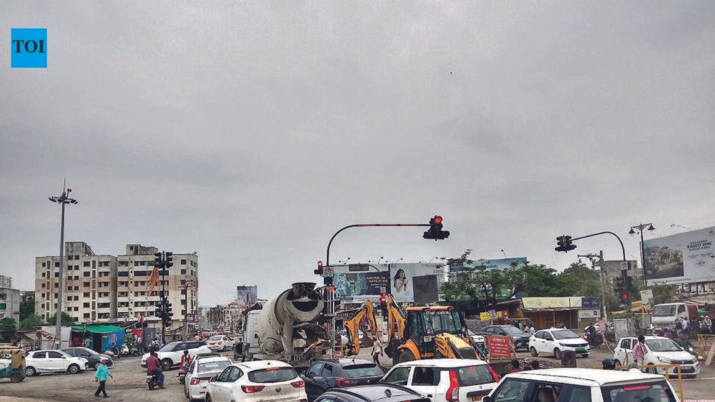 PWD Picks Traffic Island Model For Besa Sq, Nixes Roundabout | Nagpur News
