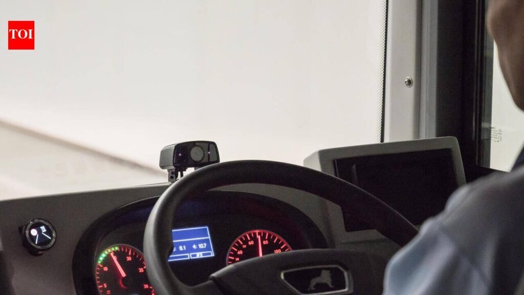 PMPML to install live-feed & dash cameras in buses | Pune News