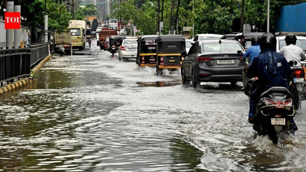 IMD issues orange alert as monsoon revives over Mumbai, MMR | Mumbai News