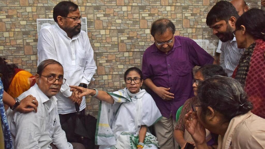 July 21 martyrs’ families caught between loyalty & uncertainty | Kolkata News