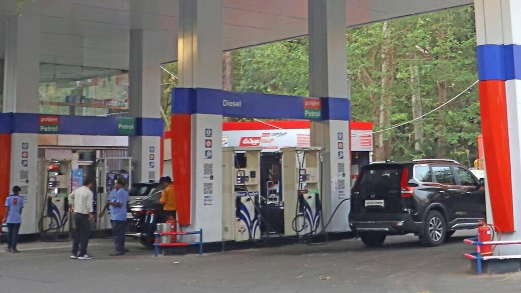With E20 in tanks, rain raises contamination fears at bunks | Mangaluru News