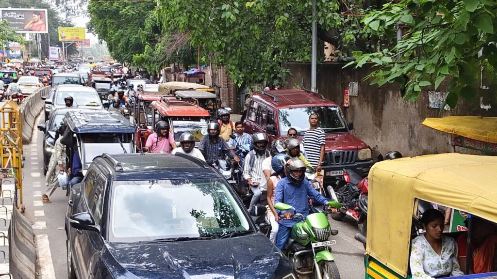 Rainfall, protests trigger severe traffic gridlock across city | Ranchi News