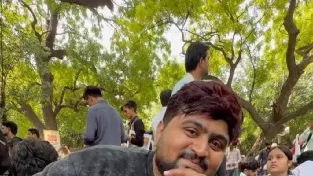 ‘Maaro Sir’ Viral Video Puts Nagpur MCom Graduate In Spotlight | Nagpur News