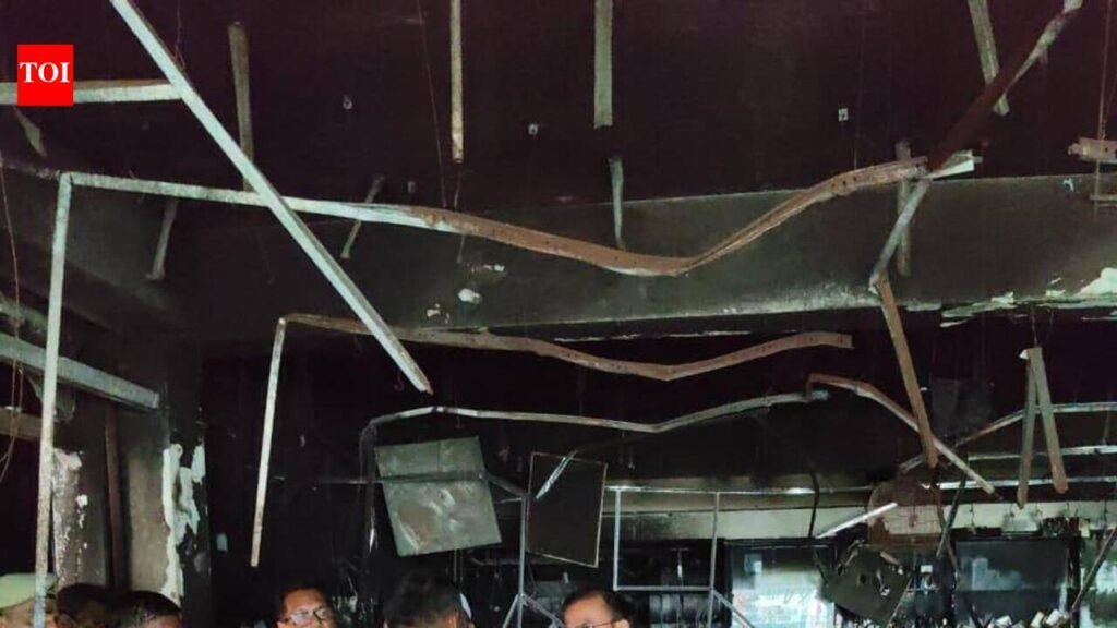 Aliganj fire site: Owners begin demolition after LDA declares building illegal | Lucknow News