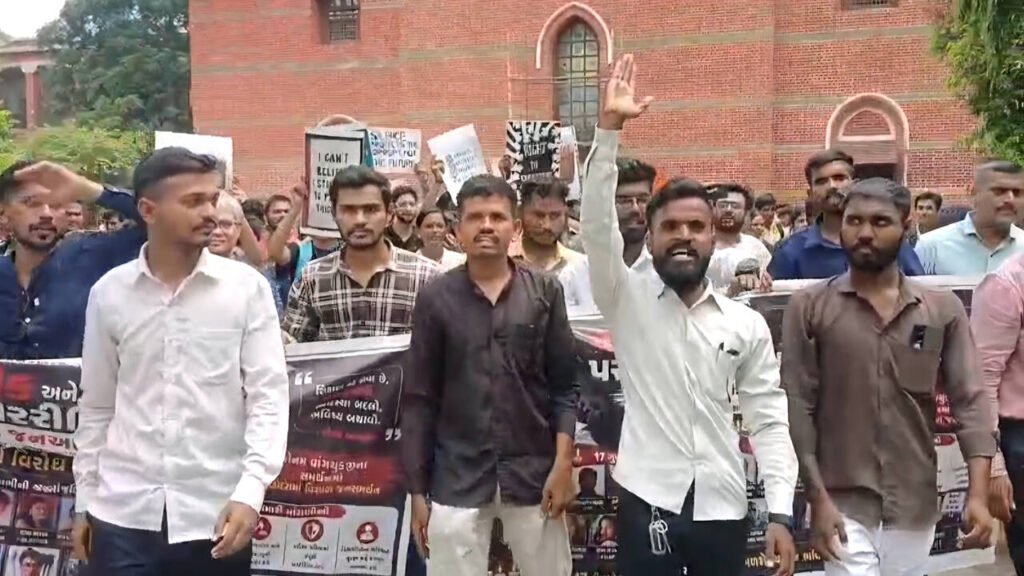 MSU students detained during rally backing Wangchuk | Vadodara News