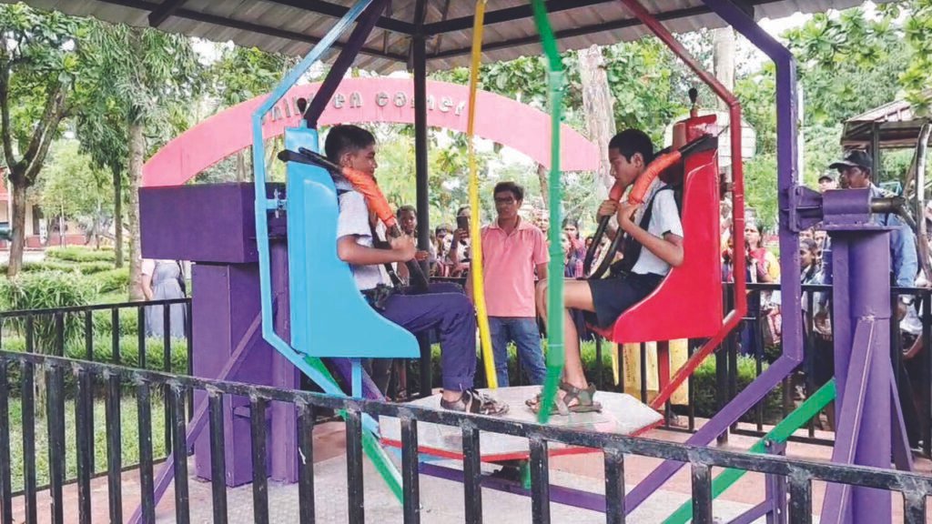 Goa Science Centre unveils human gyro on Moon Landing Day | Goa News