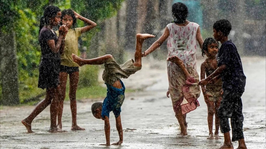 Weather tomorrow: IMD issues ‘red’ alert for parts of UP; heavy to very heavy rainfall likely across north, central India | Delhi News