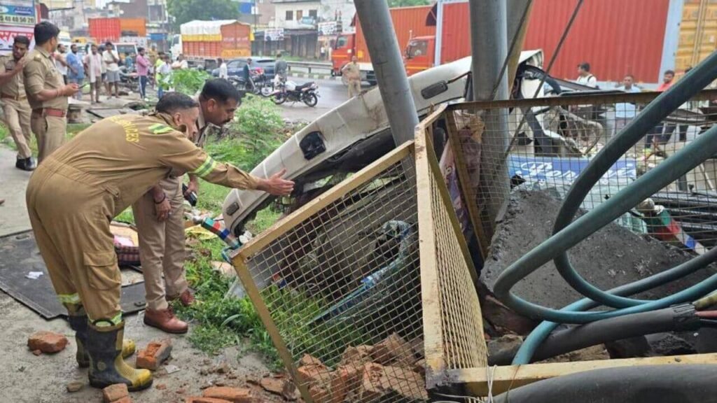 Steel-laden truck crashes into drain, driver dies | Noida News