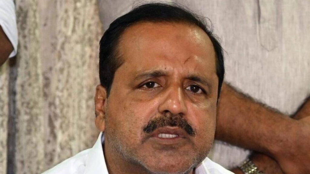 Khader slams lathicharge on NEET protesters, detention of Cong leaders | Mangaluru News