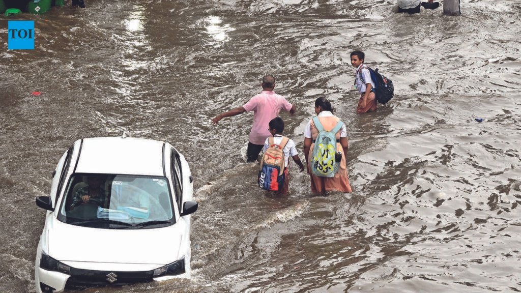 12-hour downpour leaves Ahmedabad in deep water | Ahmedabad News