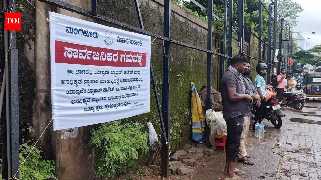 MCC cracks down on footpath encroachments | Mangaluru News