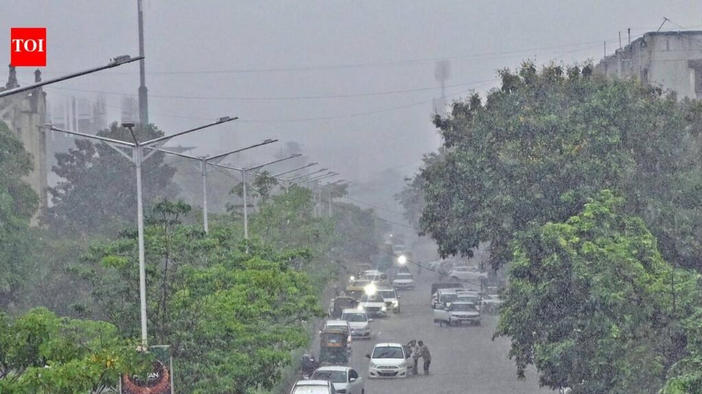 3km in 5 hours: Rain traps Amdavadis on roads | Ahmedabad News