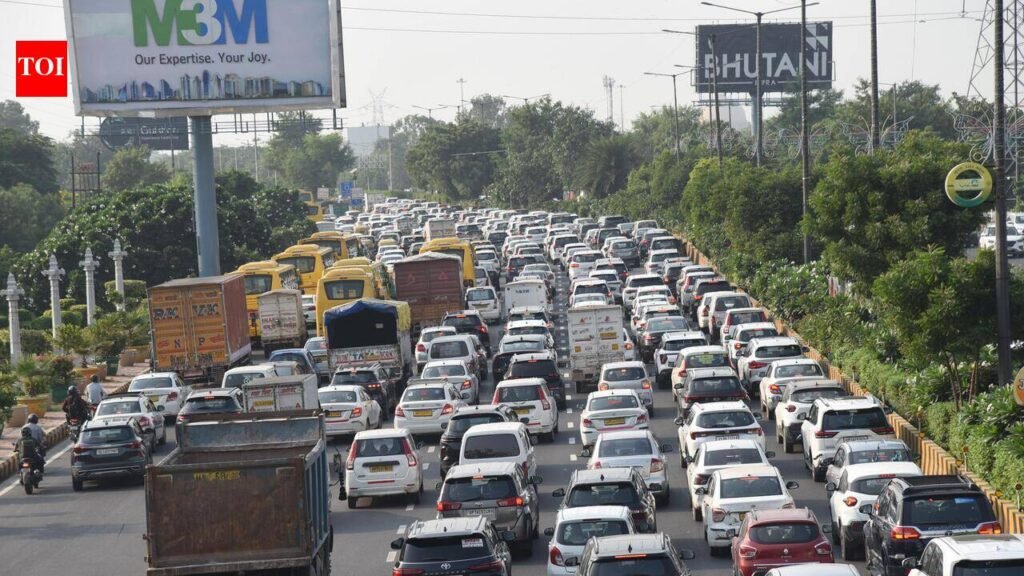 Noida cops plan to unclog 12 roads with marshals, design tweaks | Noida News