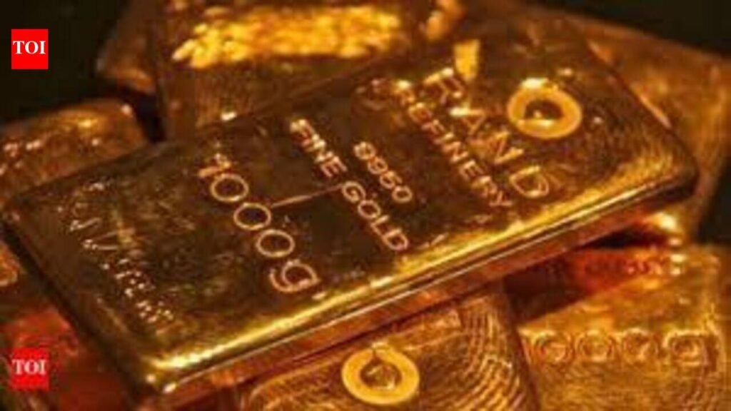 Flyer among five held for Rs 5.6cr gold smuggling at Mumbai airport | Mumbai News
